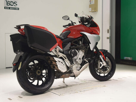 2017 MV Agusta Turismo Veloce 800, красный, 850000 рублей, вид 2