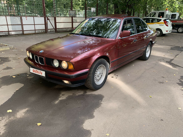 1990 BMW 5 серии 525i III (E34), красный - вид 2