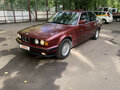 1990 BMW 5 серии 525i III (E34), красный - вид 2