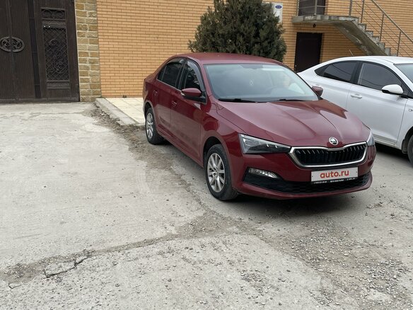 2021 Skoda Rapid II, красный, 1700000 рублей - вид 1