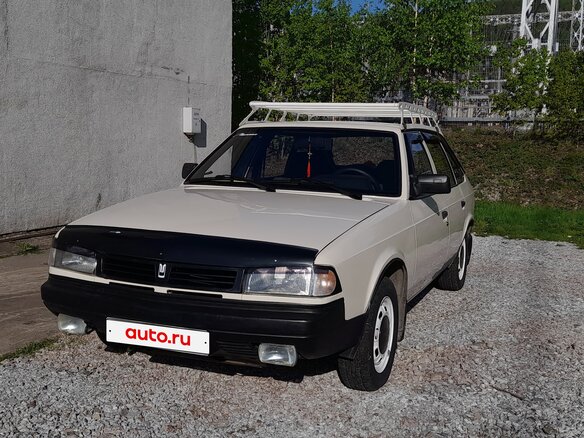1999 Москвич Святогор 214100, белый, 350000 рублей - вид 1