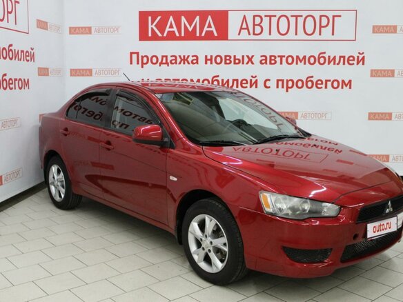 2010 Mitsubishi Lancer X, красный, 800000 рублей - вид 3