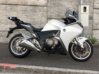 2012 Honda VFR 1200, белый, 850000 рублей, вид 1