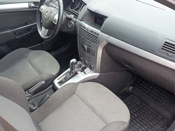 2010 Opel Astra H Рестайлинг, чёрный, 653000 рублей - вид 7