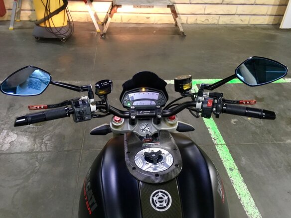 2011 Ducati Monster 1100, чёрный