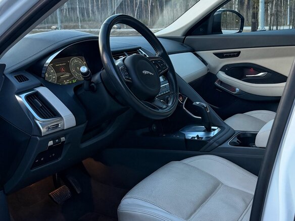 2020 Jaguar E-Pace I, белый, 2499999 рублей - вид 7