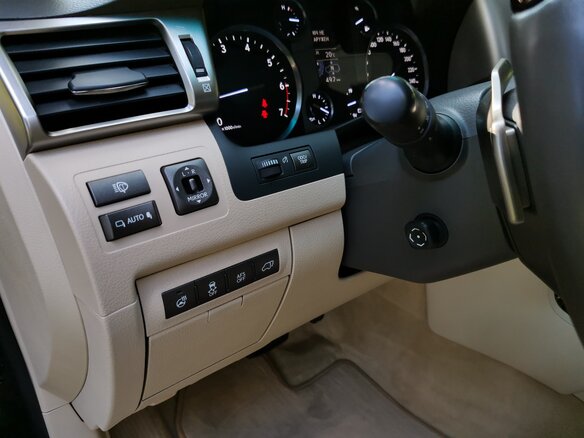 2013 Lexus LX 570 III Рестайлинг, чёрный - вид 14