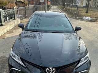 2021 Toyota Camry VIII (XV70) Рестайлинг, чёрный, 3200000 рублей, вид 4