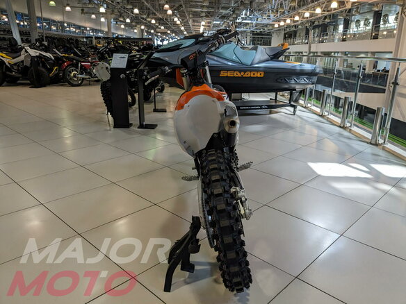 2023 KTM 300 SX, оранжевый, 950900 рублей - вид 2