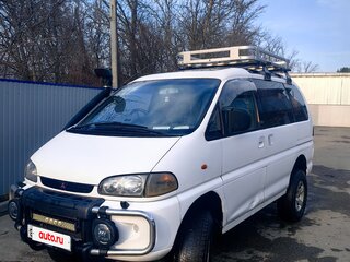1996 Mitsubishi Delica IV, белый, 1050000 рублей, вид 1