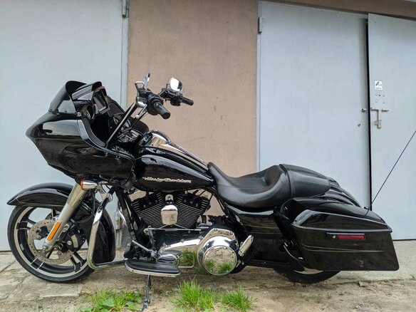 2015 Harley-Davidson Road Glide, чёрный