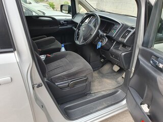 2009 Nissan Serena III (C25), серый, 1145000 рублей, вид 4
