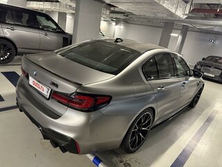 2018 BMW M5 Competition VI (F90), серый, 7500000 рублей, вид 4