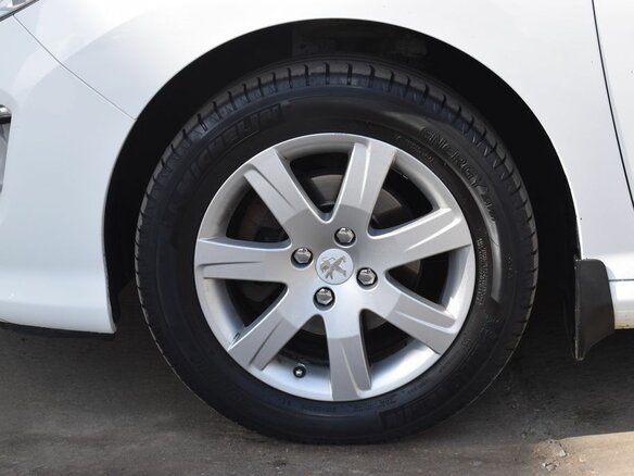 2012 Peugeot 308 I Рестайлинг, белый - вид 8