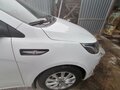 2013 Kia Rio 5-speed III, белый, 985000 рублей - вид 7