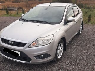 2009 Ford Focus II Рестайлинг, серебристый, 695000 рублей, вид 1