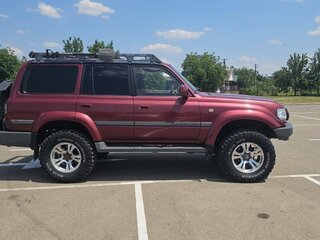 1997 Toyota Land Cruiser 80 Series Рестайлинг, красный, 2400000 рублей, вид 4