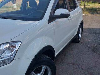 2013 SsangYong Korando III, белый, 1300000 рублей, вид 3