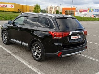 2016 Mitsubishi Outlander III Рестайлинг 2, чёрный, 2200000 рублей, вид 5
