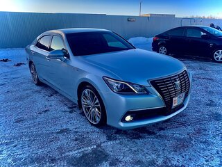 2015 Toyota Crown XIV (S210), серебристый, 2199999 рублей, вид 3