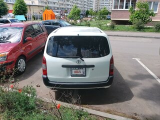 2006 Toyota Probox I, белый, 520000 рублей, вид 3