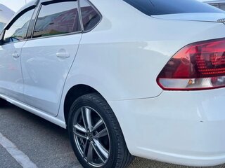 2013 Volkswagen Polo V, белый, 670000 рублей, вид 3