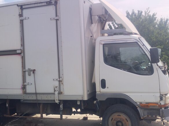 1998 Mitsubishi Minicab, белый, 900000 рублей - вид 2