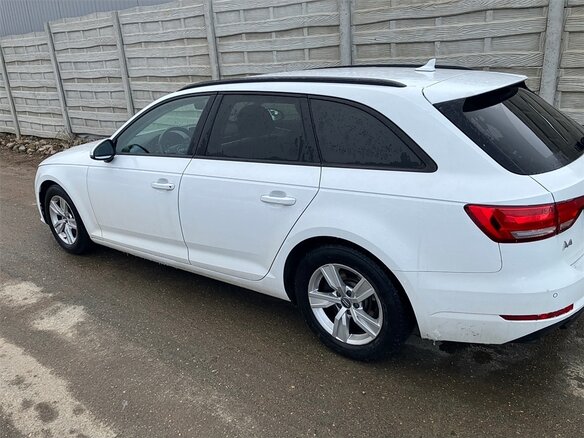 2018 Audi A4 V (B9), белый, 2250000 рублей - вид 3