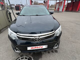 2015 Toyota Camry VII (XV50) Рестайлинг, серый, 2150000 рублей, вид 2