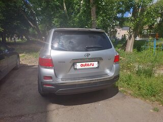 2011 Toyota Highlander II (XU40) Рестайлинг, серебристый, 2250000 рублей, вид 3