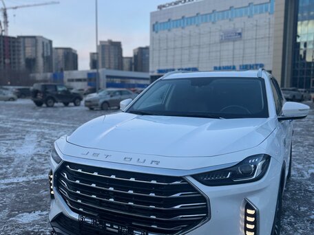 2023 Jetour X70+ I, белый, 1500000 рублей, вид 3