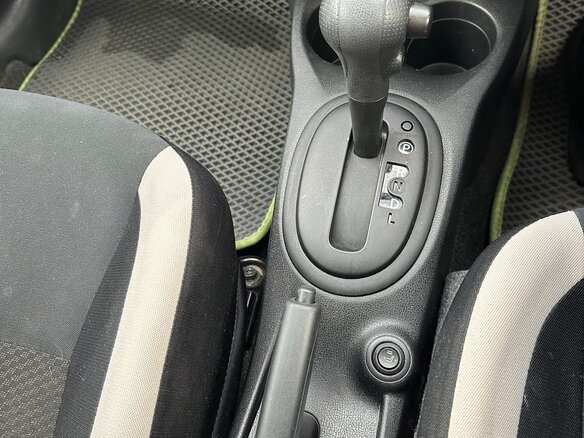 2017 Nissan Note II Рестайлинг, зелёный, 1100000 рублей - вид 17