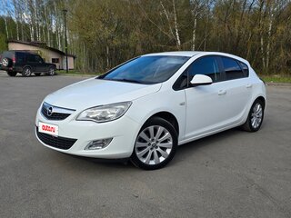 2012 Opel Astra J Рестайлинг, белый, 720000 рублей, вид 1