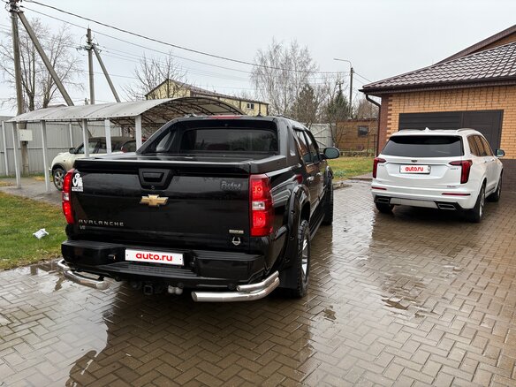 2006 Chevrolet Avalanche II, чёрный - вид 4