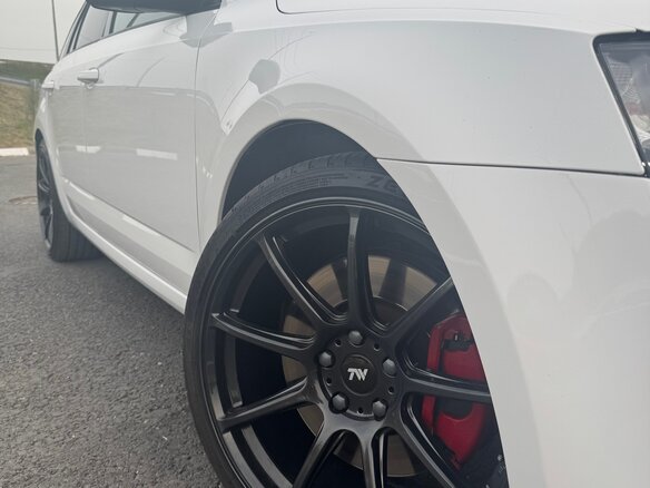 2013 Skoda Octavia RS III, белый, 1850000 рублей - вид 16