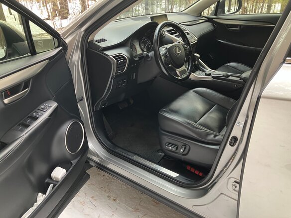 2016 Lexus NX 200t I, серый, 3300000 рублей - вид 9
