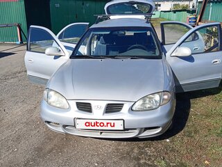 1998 Hyundai Lantra II Рестайлинг, серебристый, 315000 рублей, вид 2