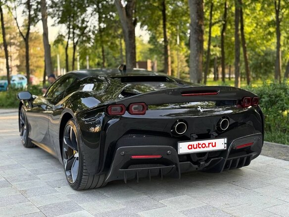 2021 Ferrari SF90 Stradale, чёрный, 34476000 рублей - вид 12