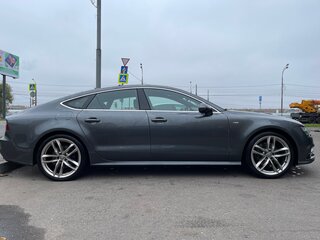 2017 Audi A7 I (4G) Рестайлинг, серый, 3990000 рублей, вид 3
