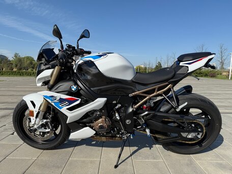 2023 BMW S 1000 R, белый, 2200000 рублей, вид 3