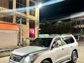 2008 Lexus LX 570 III, серебристый, 2950000 рублей