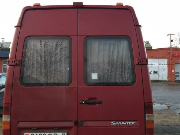 2004 Mercedes-Benz Sprinter, красный, 845632 рублей - вид 1