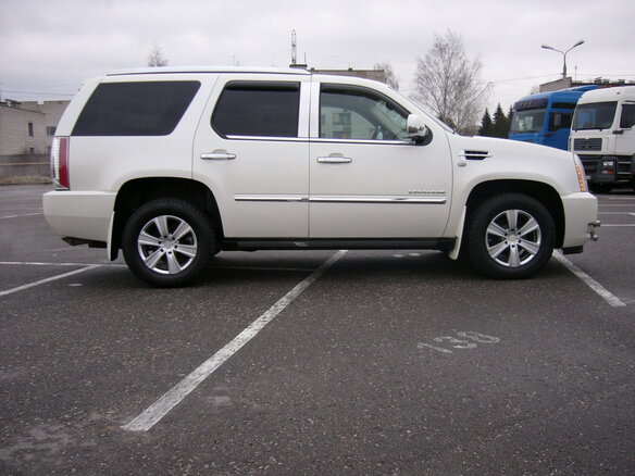 2008 Cadillac Escalade ESV III, белый - вид 1