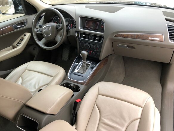 2010 Audi Q5 I (8R), чёрный - вид 14
