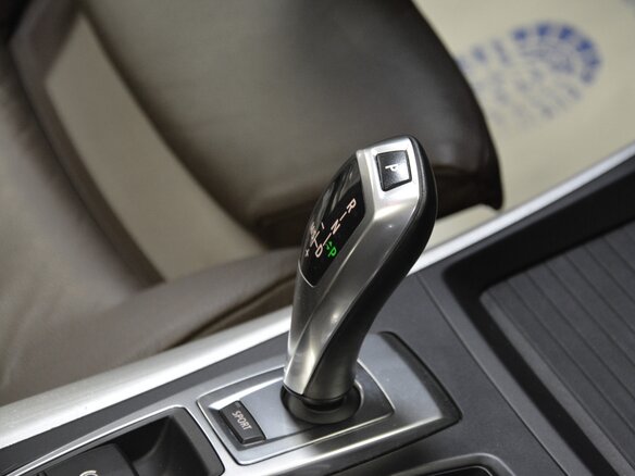 2008 BMW X5 4.8i II (E70), белый - вид 17