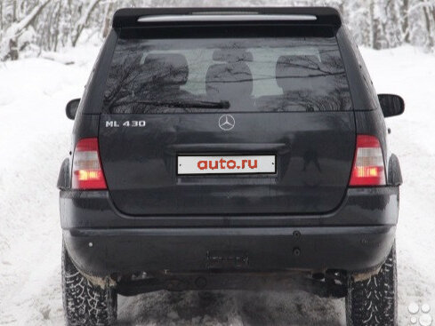 2001 Mercedes-Benz M-Класс 430 I (W163), чёрный - вид 3