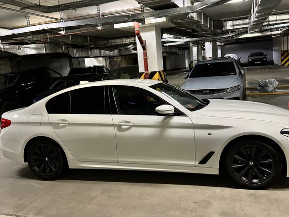 2019 BMW 5 серии 530i xDrive VII (G30/G31/G38), белый, 3700000 рублей - вид 7
