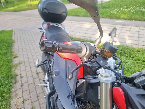 2018 BMW F 800 R, красный, 800000 рублей - вид 23