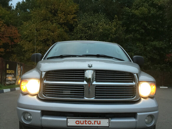 2004 Dodge RAM III (DR/DH), серебристый - вид 3