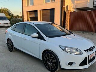 2012 Ford Focus III, белый, 1050000 рублей, вид 3